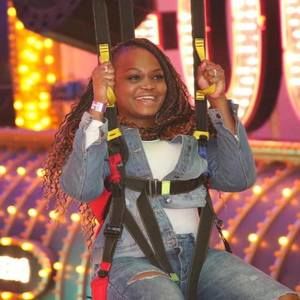 Meet your Posher, Shuntavia